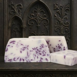 Savon ensorcelant ( Cassis )